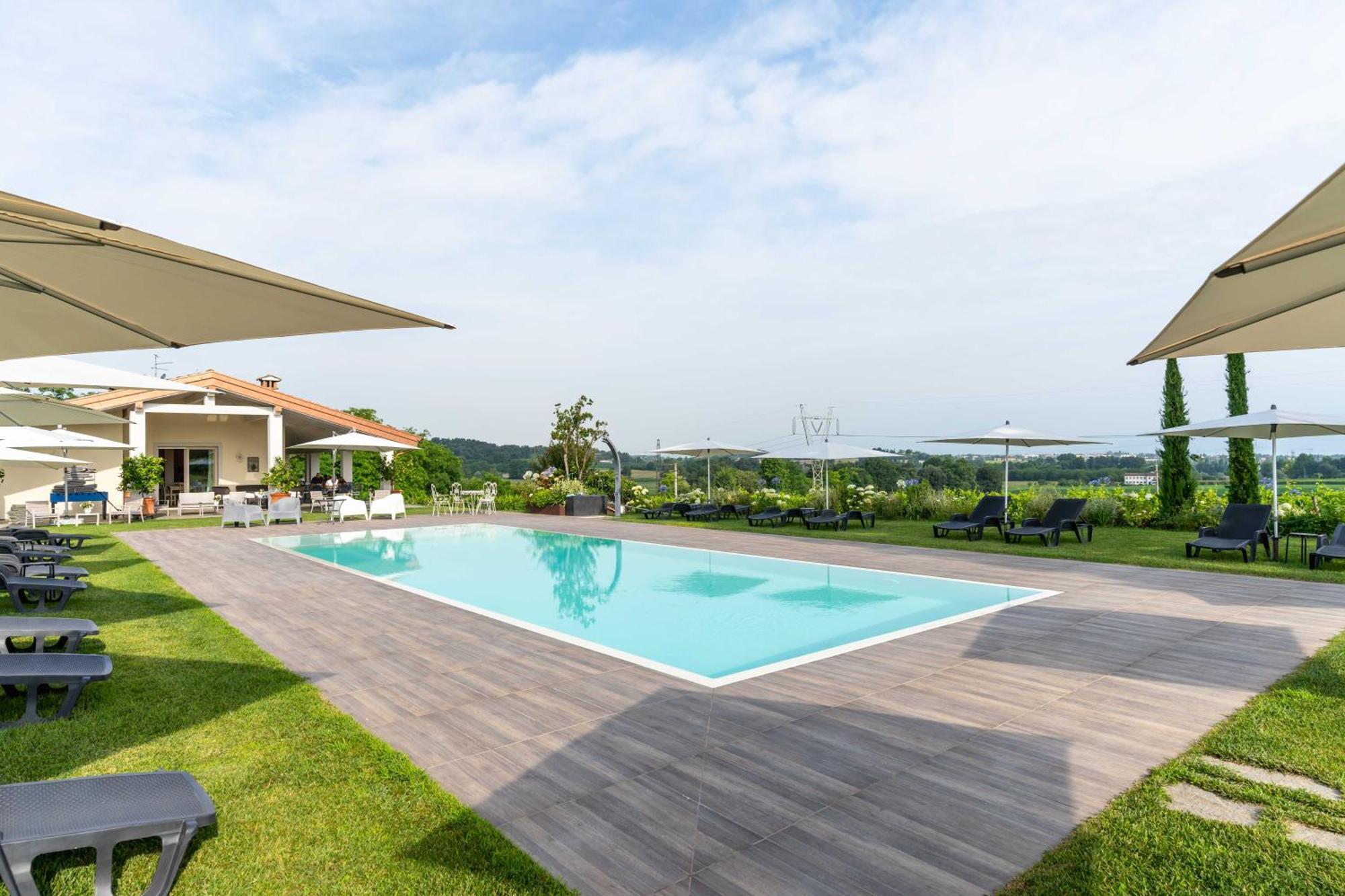 Agriturismo Colle Dei Pivi Ponti sul Mincio Exterior foto